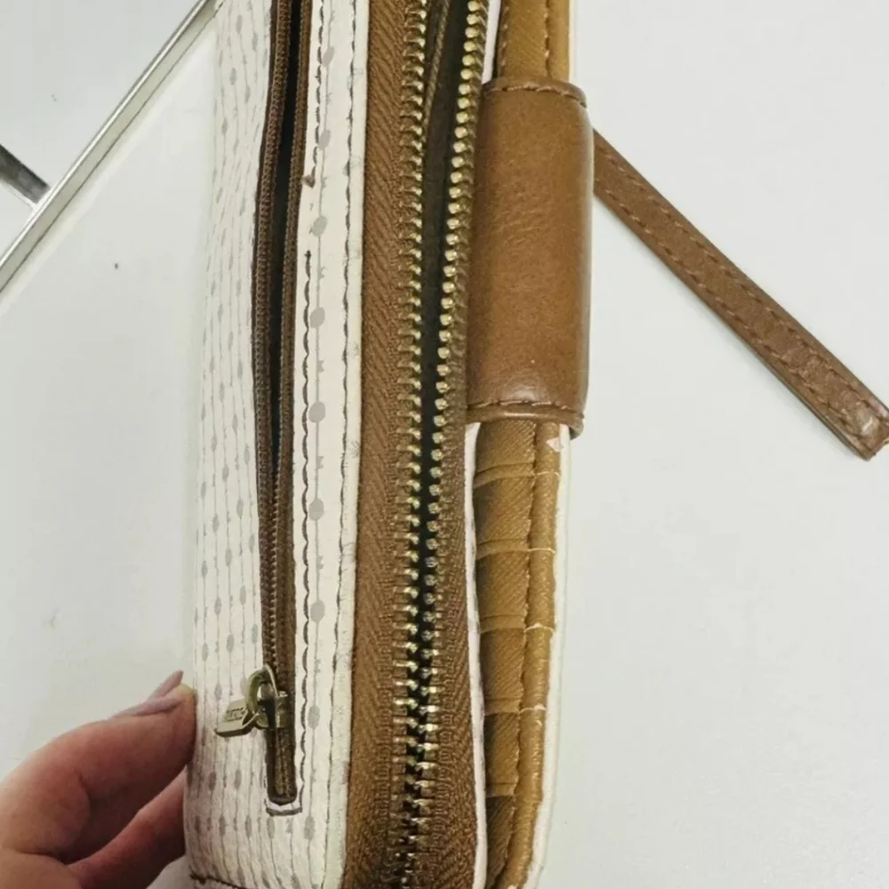 FOSSIL-Pebbled Leather Wristlet/Wallet
